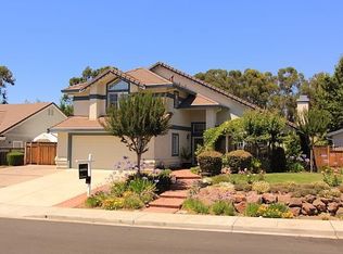 240 Summertree Dr, Livermore, CA 94551