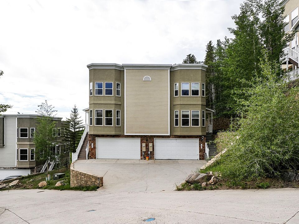 1st image of 692 Louis Dr #1