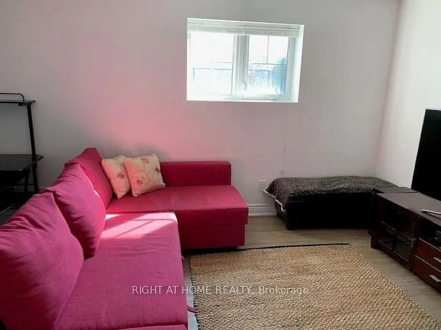 256 Leiterman Dr #LOWER — Photo 5