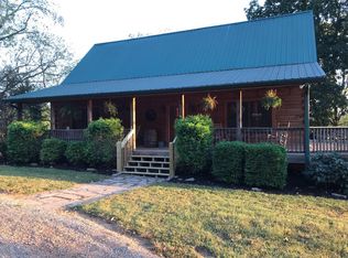 2230 Hogan Rd, Burns, TN 37029