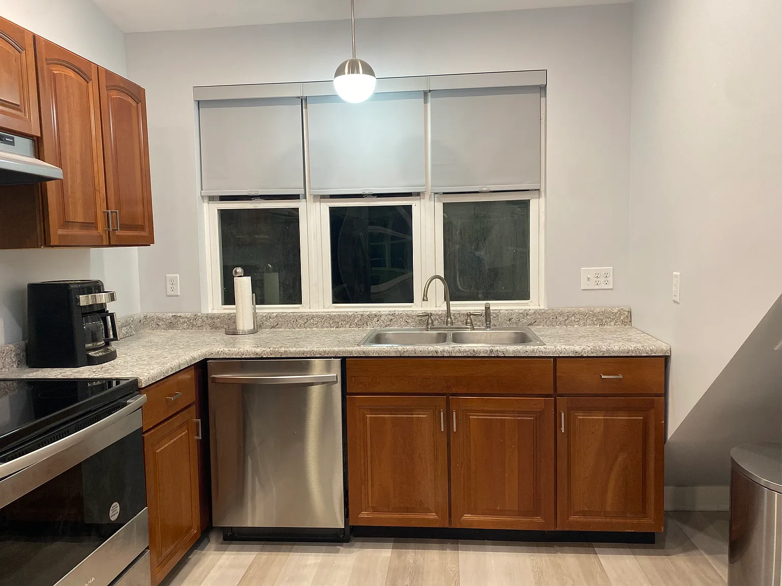 3701 W River Dr NE — Photo 3