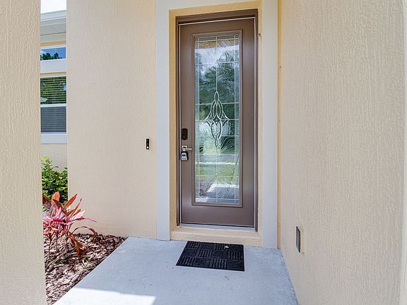 2nd image of 1430 Linda Bryant Way