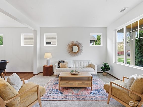 5th image of 17322 84th Avenue NE