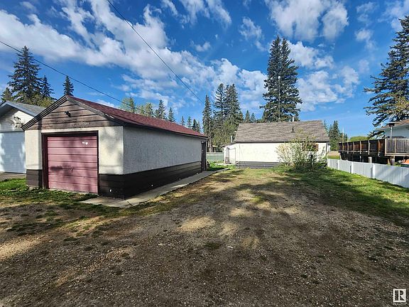 4th image of 5838 50th St