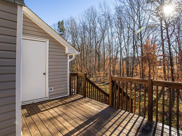 1149 Glendale Dr — Photo 27