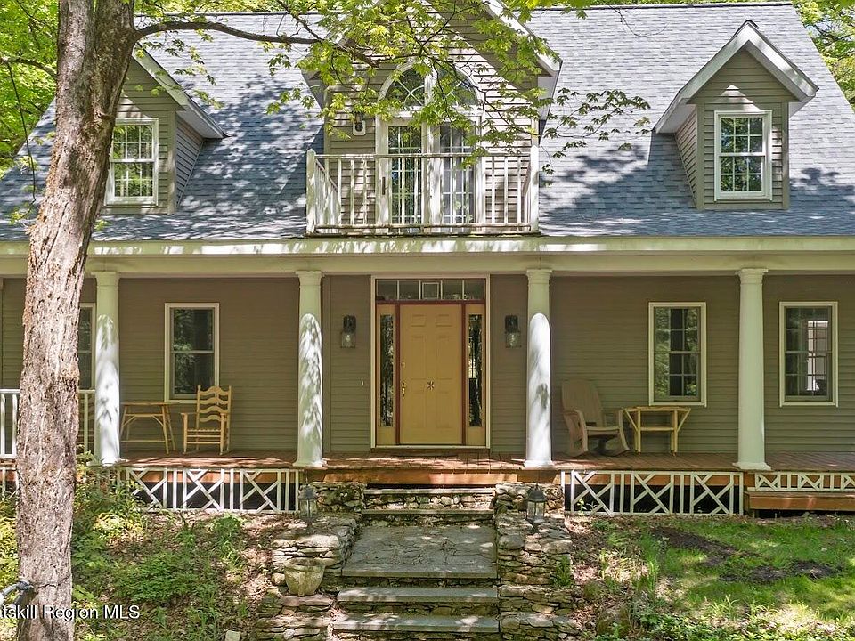 1st image of 309 Pine Ridge Lane