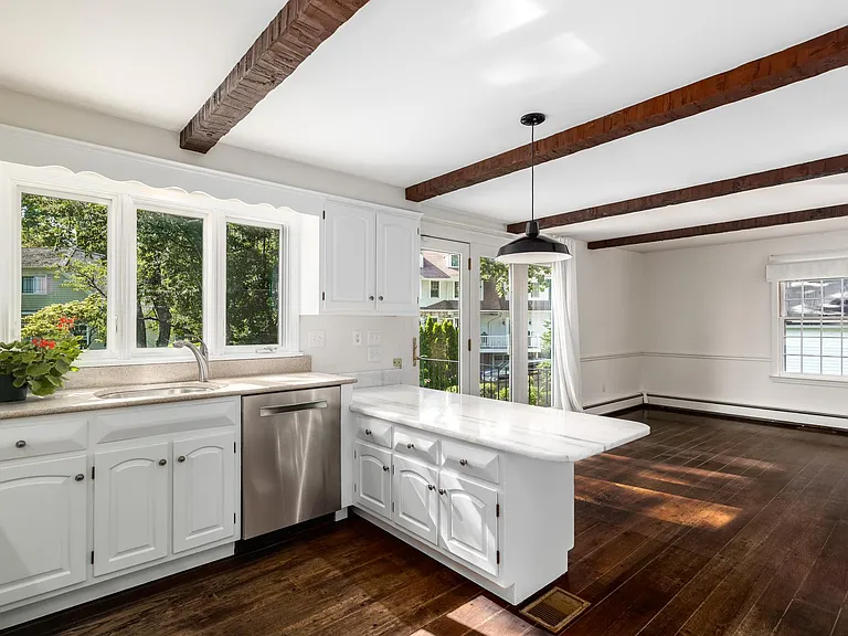 14 Shoal Point Ln — Photo 12