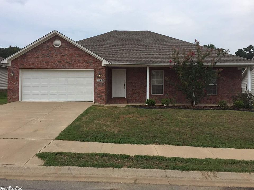 1st image of 1733 White Oak Ln