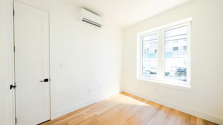 Rented by Nooklyn NYC LLC | media 6