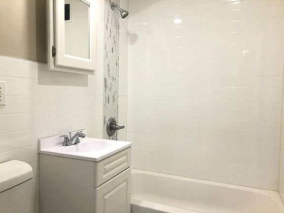4th image of 2505 John F Kennedy Blvd #212E