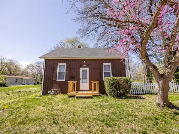 917 N Church St, Belleville, IL 62220