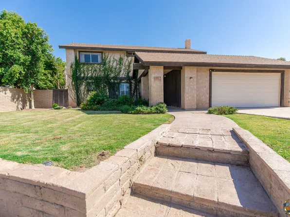 208 Riverwood Dr, Brawley, CA 92227