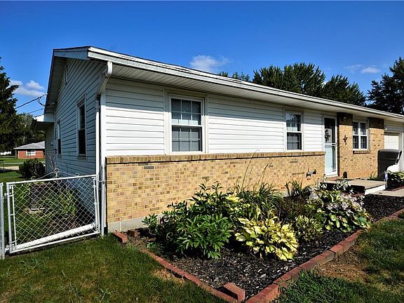5th image of 302 Wyandot St