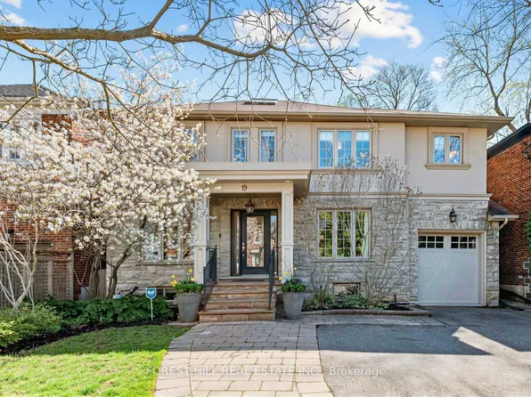 19 Menin Rd, Toronto, ON M6C 3J1