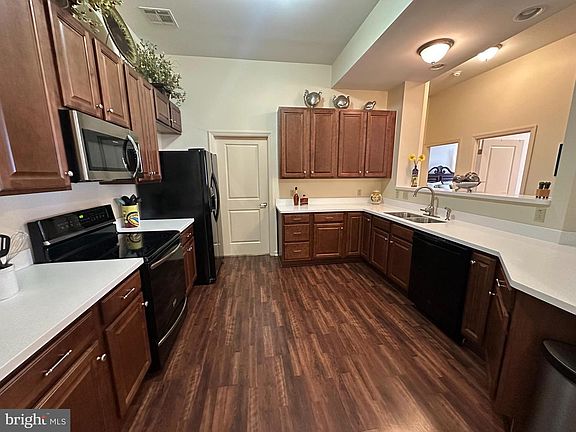 5th image of 200 Jefferson Ave Ste 218
