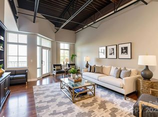 3920 Sharon Rd, Charlotte, NC 28211