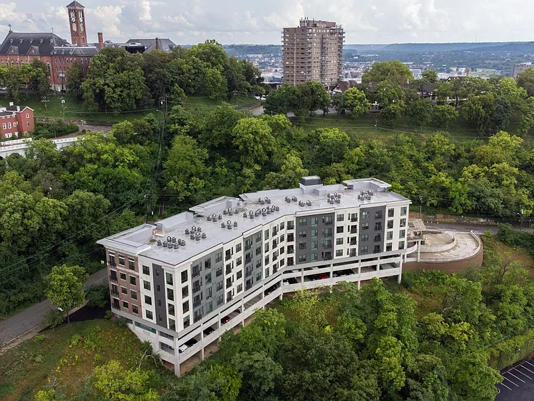 Adams Edge Apartments — Photo 60