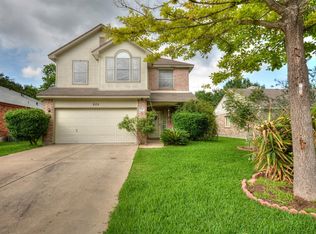 808 W Black Locust Dr, Pflugerville, TX 78660