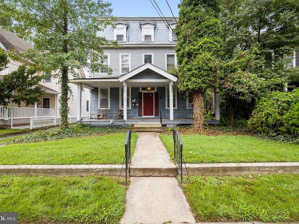 1st image of 407 Cinnaminson Ave APT 5