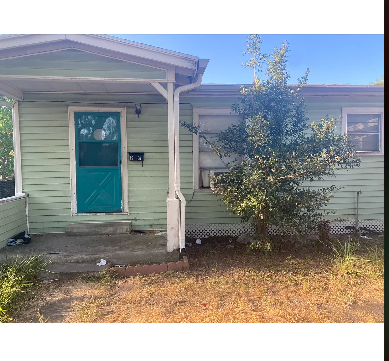 3 bed, 918 sqft, $1,100 — Photo 2
