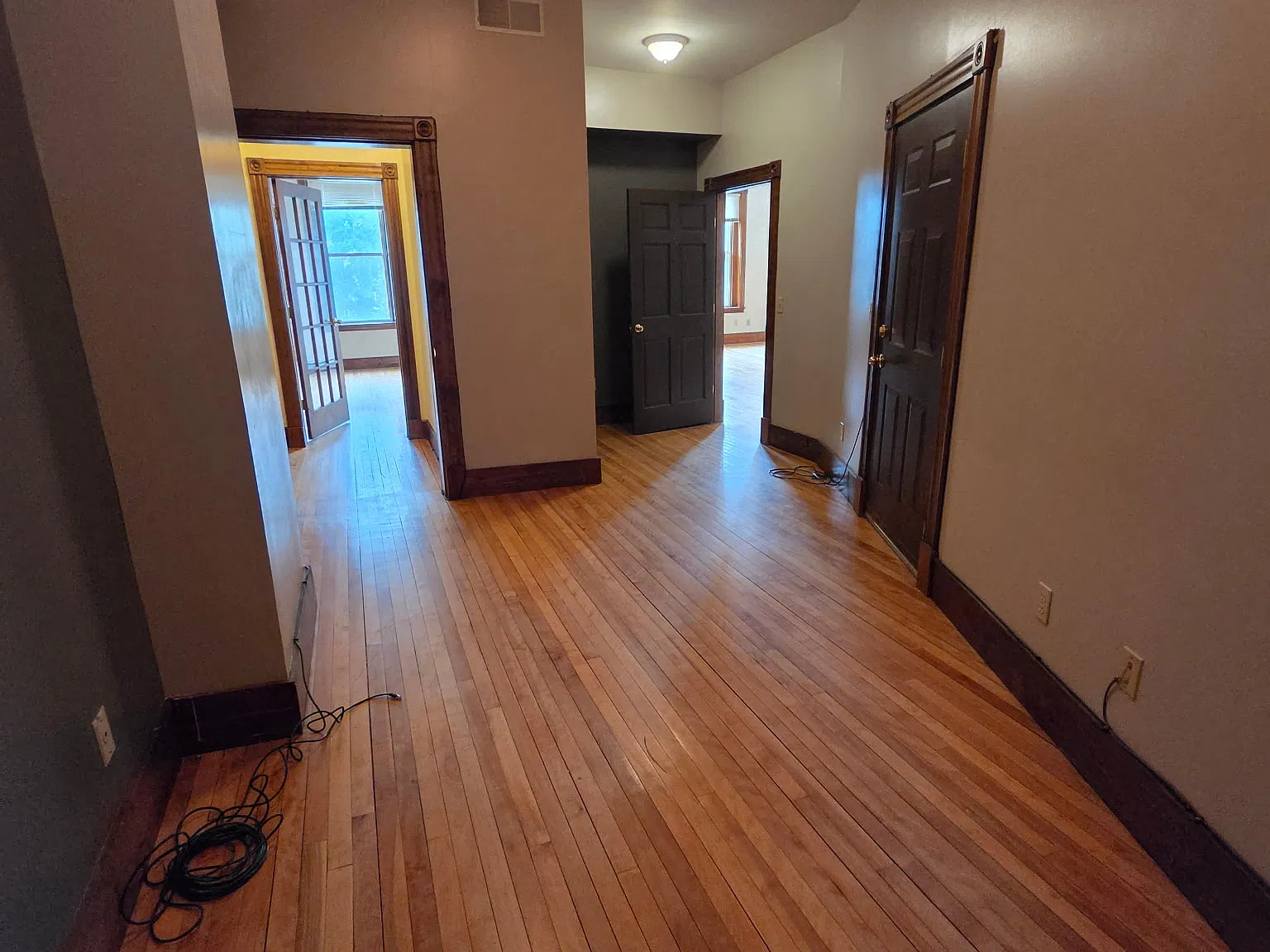 3 bed, 753 sqft, $850 — Photo 2