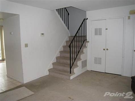 5th image of 34 Sunny Brook Cir