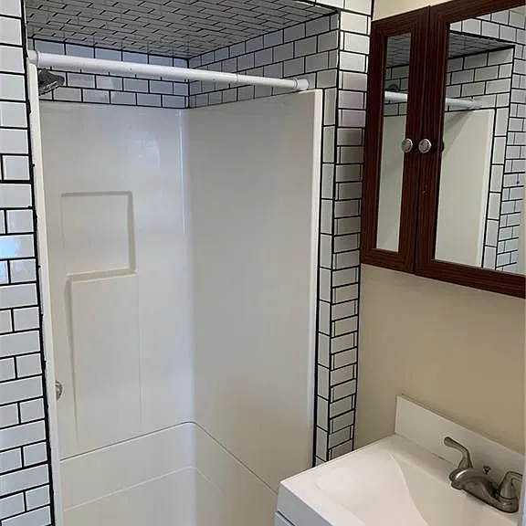 34 Brewer St #1 — Photo 17