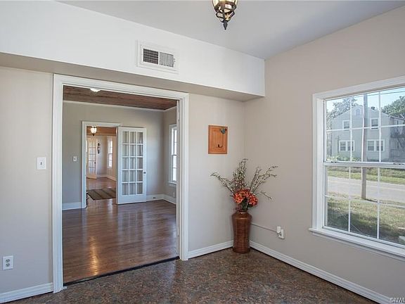 5th image of 2229 Centenary Blvd