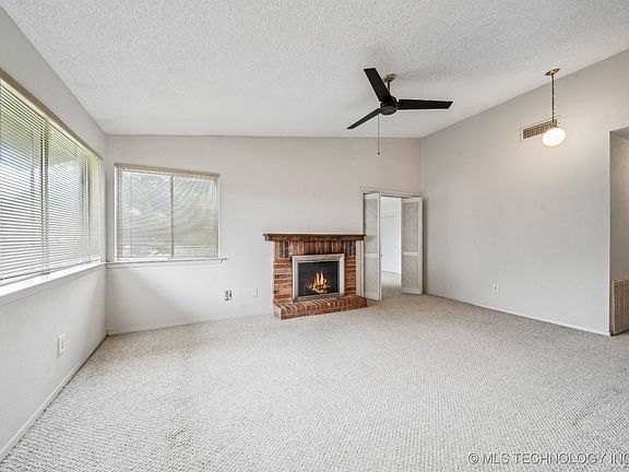 5th image of 1124 S 110th East Ave #4D