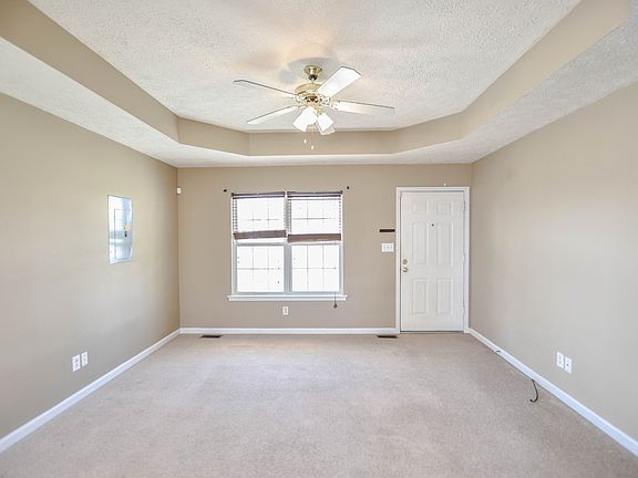 3rd image of 266 Fritz Cir