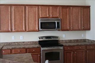 3rd image of 186 Slate Dr