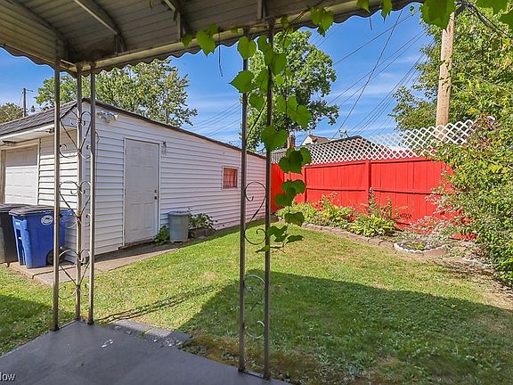 3rd image of 14809 Judson Dr