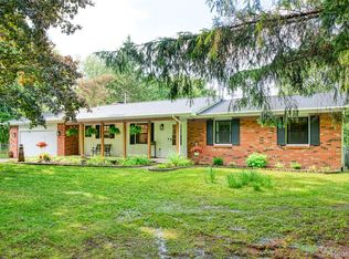 8077 Hunter Rd, Bath, MI 48808