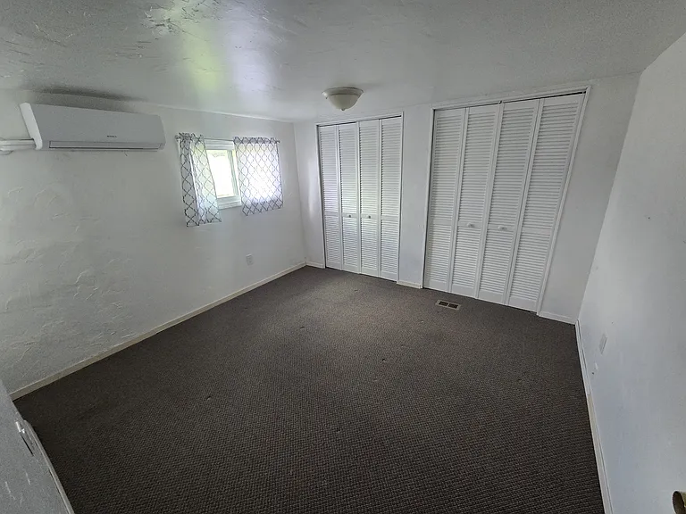 112 N Maple St — Photo 12