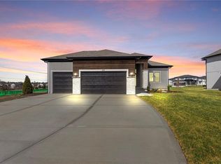 13472 W 177th St, Overland Park, KS 66013