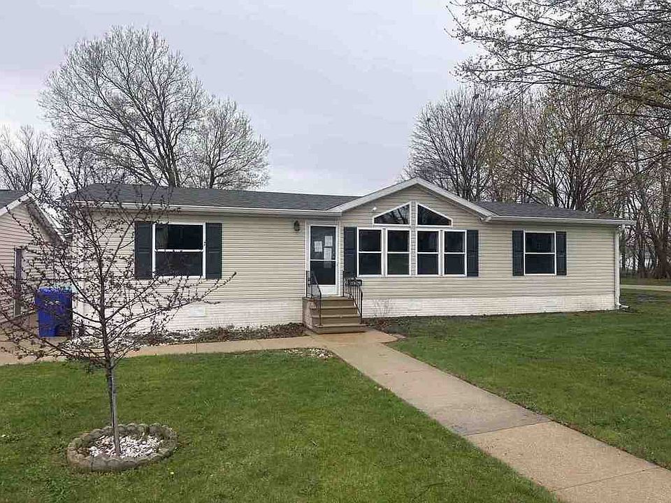 1st image of 400 Lincoln Dr