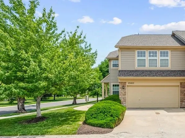 23403 W 89th Ter, Lenexa, KS 66227