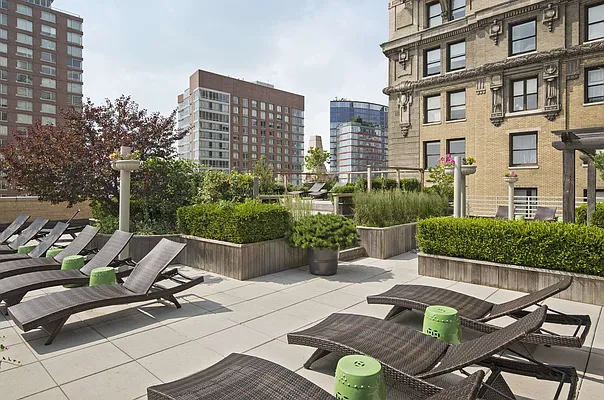 Rented by The Moinian Group | media 16