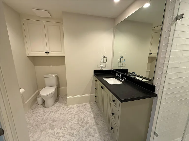 2506 Blue Bonnet Blvd — Photo 8