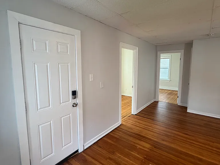 255 Fountain St, Unit 2 Fall River, MA 3 Bedrooms 1 Bathroom — Photo 6