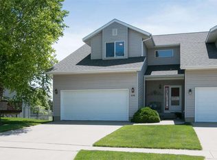 486 Sugar Creek Ln, North Liberty, IA 52317