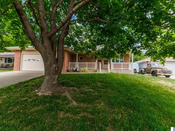 7418 Aylesworth Ave, Lincoln, NE 68505