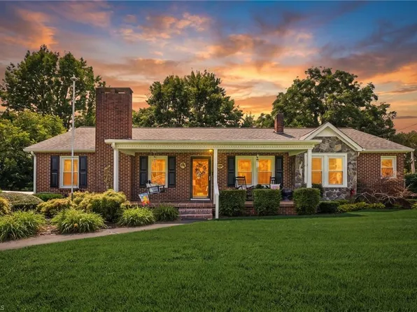 907 Sparta Rd, North Wilkesboro, NC 28659