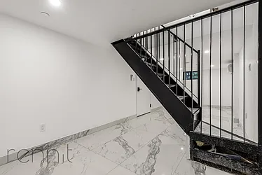 Rented by Rennit Inc.