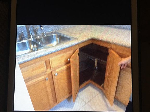 5th image of 1024 E Thackery St #2