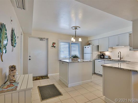 5th image of 3663 S Atlantic Ave APT 22D