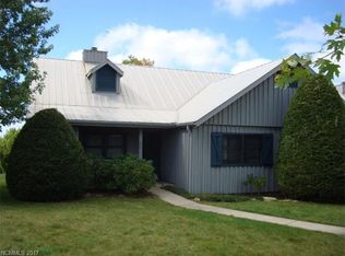 904 Eagles Nest Ct #904, Mars Hill, NC 28754