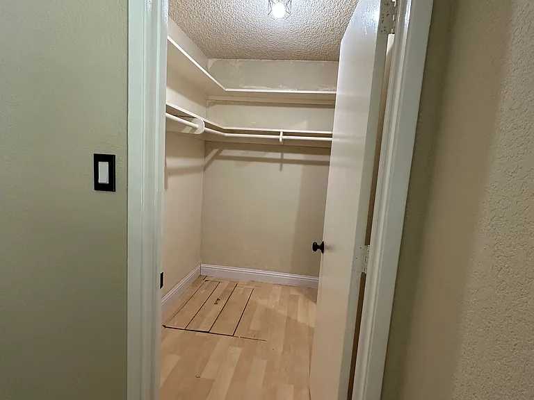 6601 Lindbrook Way — Photo 18