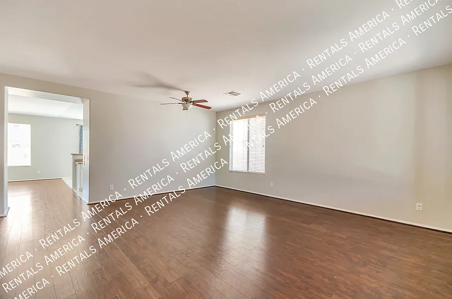 Beautiful home near DMAFB & I-10! — Photo 2