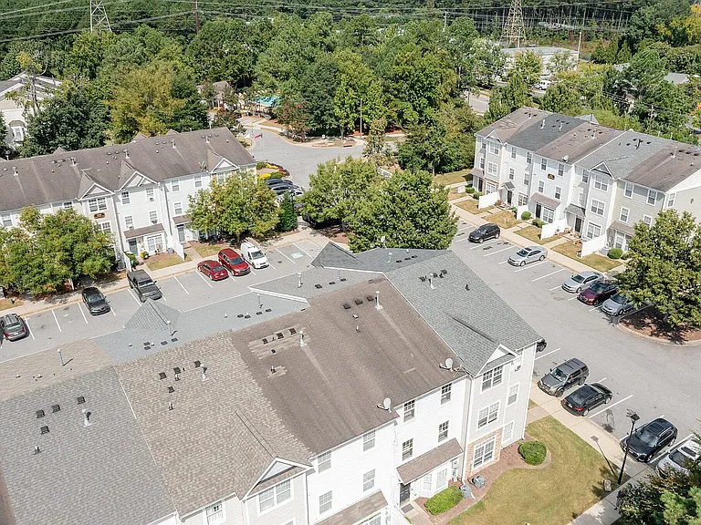 1211 Canyon Rock Ct #103 — Photo 35